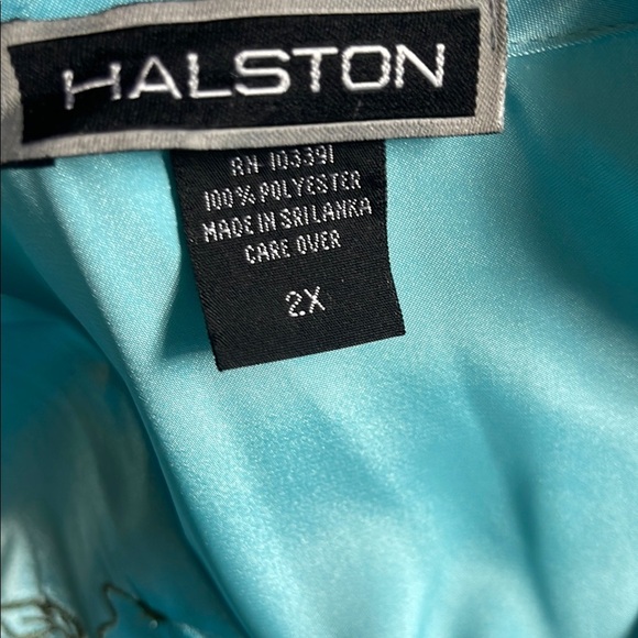 Vintage Halston Silky Blue Robe with Embroidered Detail - Picture 3 of 8
